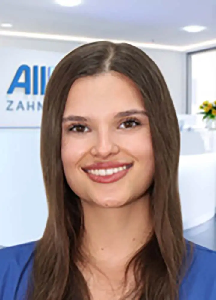 Portrait zahnmedizinische Prophylaxeassistenz Joana (AllDent München Ost)