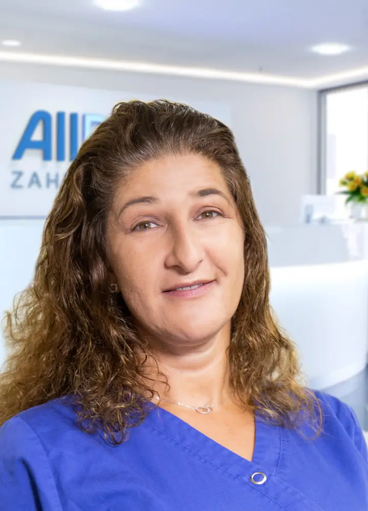 Portrait zahnmedizinische Prophylaxeassistenz Selma (AllDent München Ost)