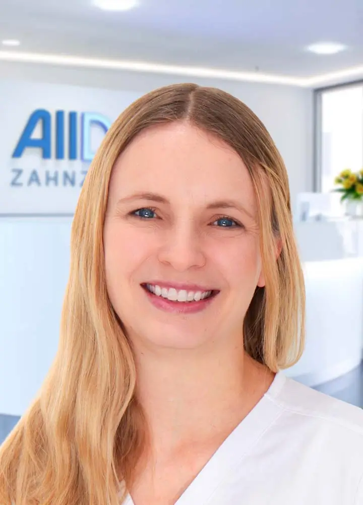 Portrait Zahn&auml;rztin Lisa De Boer (AllDent M&uuml;nchen Hauptbahnhof)