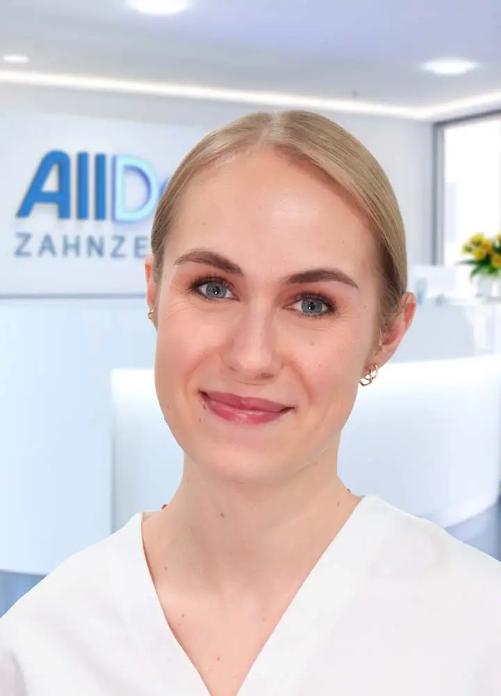 Portrait Zahn&auml;rztin Olga Piculina (AllDent M&uuml;nchen Hauptbahnhof)