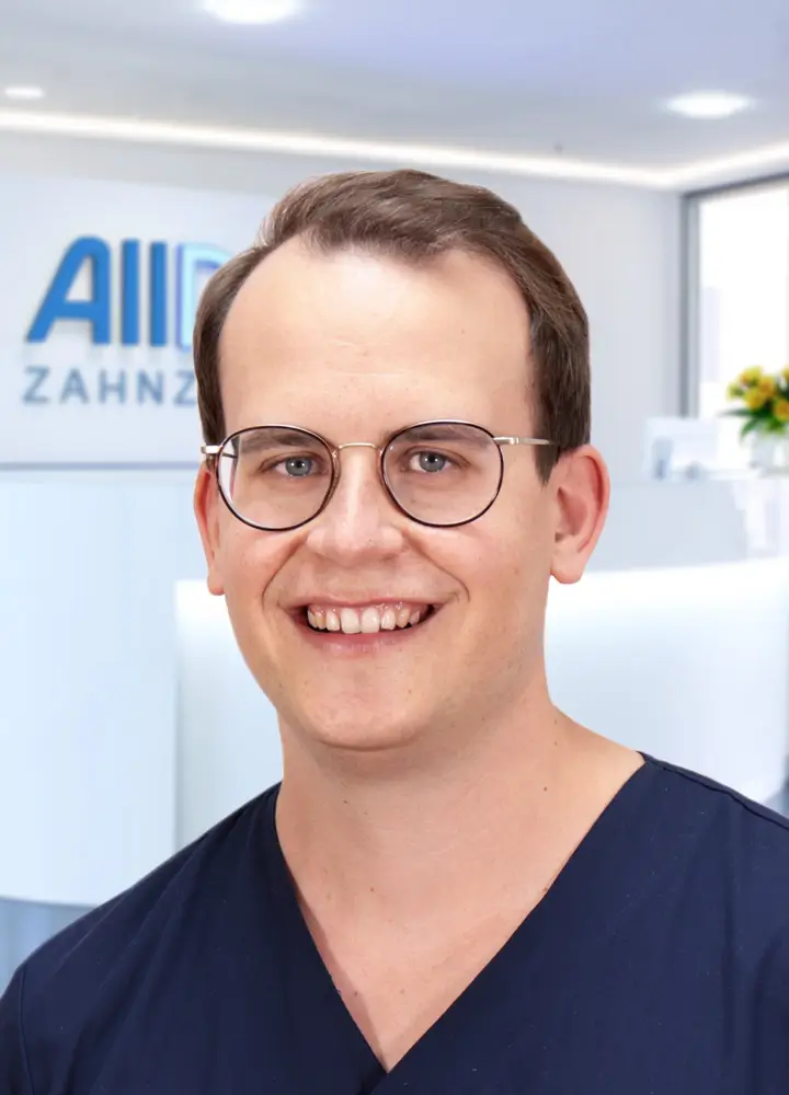 Portrait Oralchirurg Philipp Dankesreiter (AllDent M&uuml;nchen Ost)