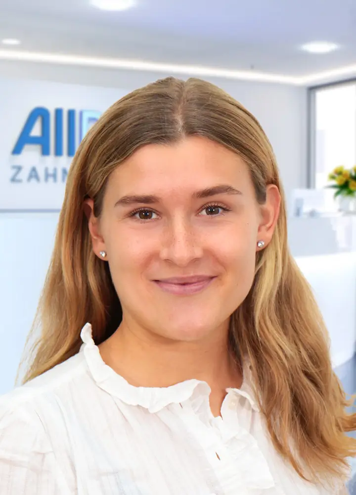 Portrait Zahn&auml;rztin Helen Jurr (AllDent M&uuml;nchen Ost)