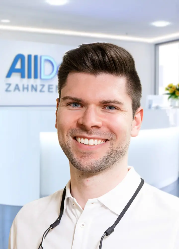 Portrait Zahnarzt Martin Zechner (AllDent M&uuml;nchen Ost)