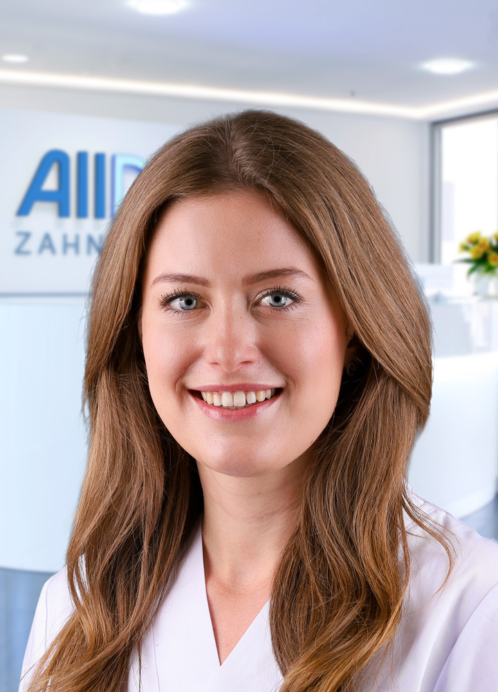 Portrait Zahnärztin Emily Maurer (AllDent München Ost)