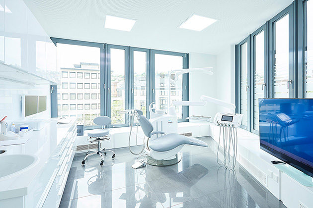 Behandlungszimmer AllDent